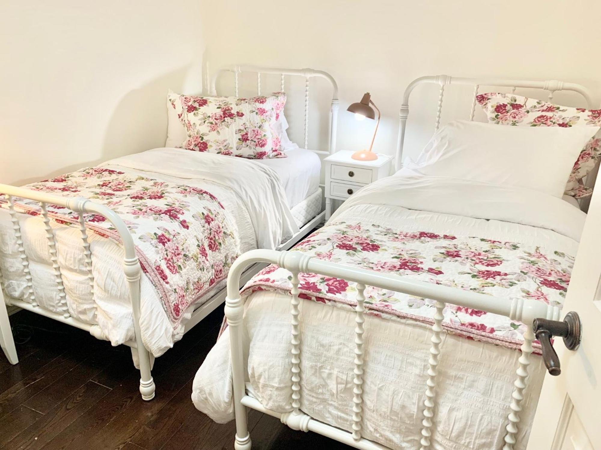 Plantation House Bed & Breakfast ポート・ホープ エクステリア 写真
